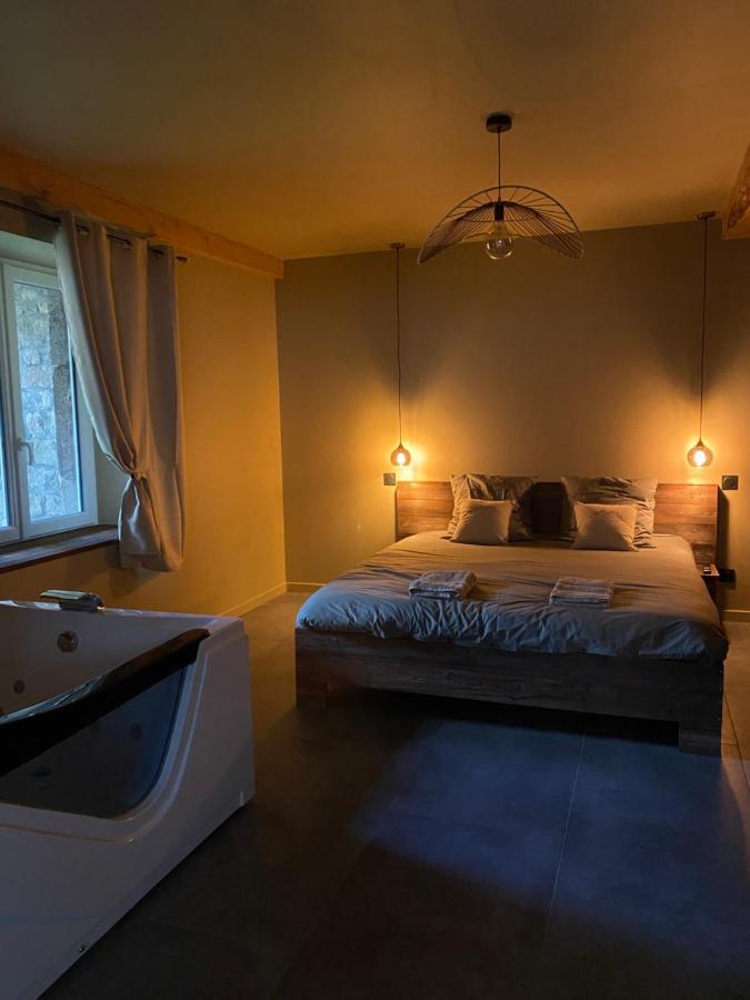 Superbe Appartement Avec Jacuzzi Et Jardin Prive Marlhes 외부 사진