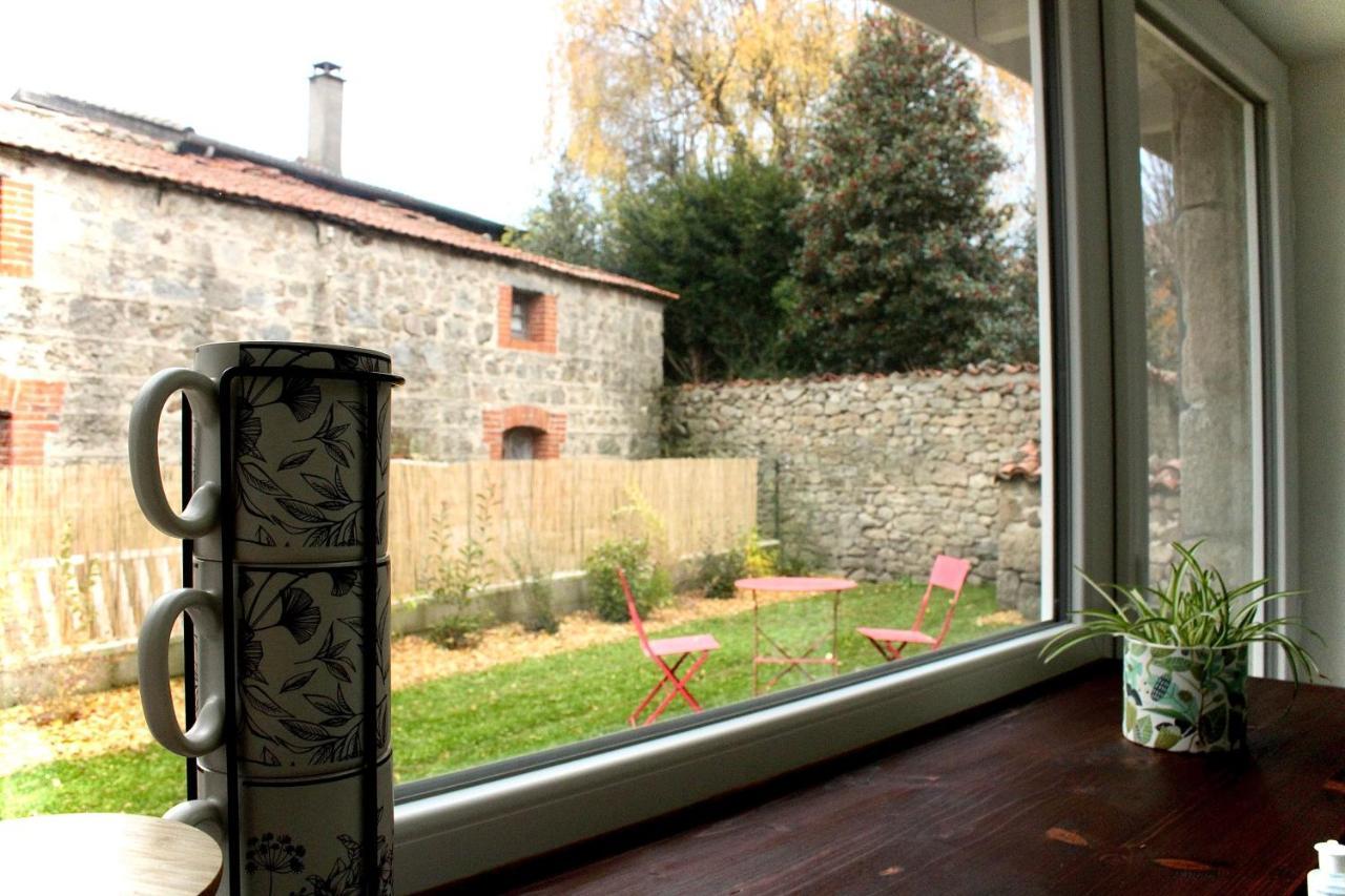 Superbe Appartement Avec Jacuzzi Et Jardin Prive Marlhes 외부 사진